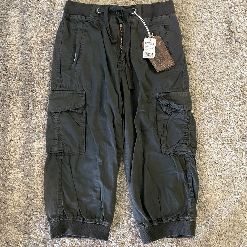 M. Society Charcoal High Rise Jogger Cargo Shorts Pants Mens sz 32 NEW